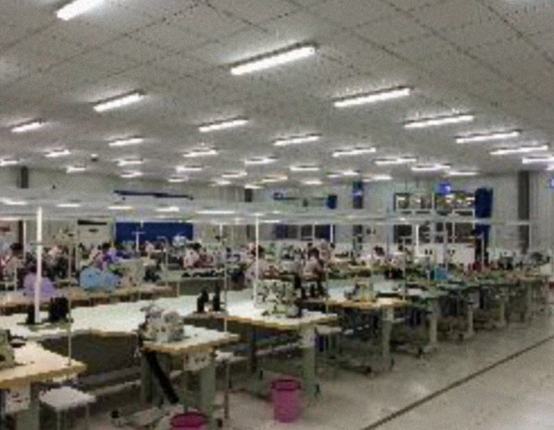 大量ロット・別注商品など
アイテムの属性に合わせた海外生産スキーム
